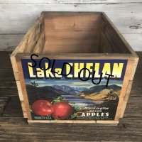 Vintage Wooden Fruits Crate Box Lake CHELAN (T554)