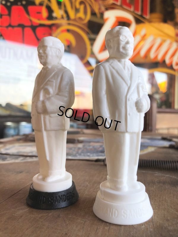 画像4: 70s Vintage  KFC Colonel Sanders Salt & Pepper Shaker  (T569)