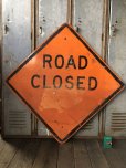 画像1: Vintage Road Sign ROAD CLOSED (T646) (1)