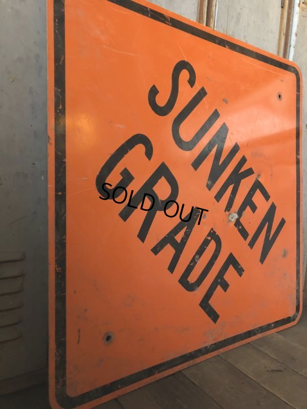 画像5: Vintage Road Sign SUNKEN GRADE (T628)