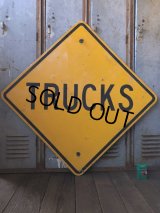 Vintage Road Sign TRUCK (T630)