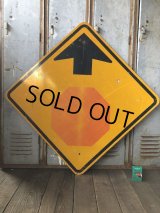 Vintage Road Sign ↑ (T634)