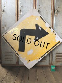 Vintage Road Sign ↱ (T633)