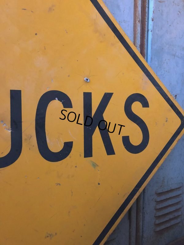 画像4: Vintage Road Sign TRUCK (T630)