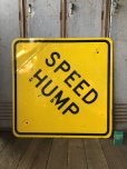 画像5: Vintage Road Sign SPEED HUMP (T649)