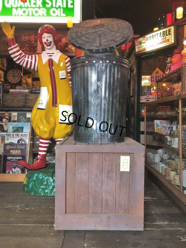 画像3: Vintage Sesame Street Oscar the Grouch FAO SCHWARZ Store Display (T731)