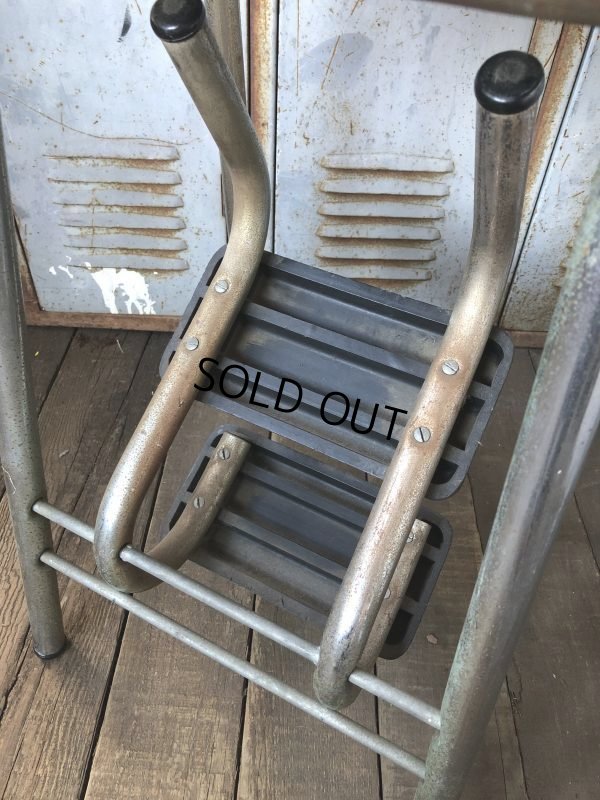 画像10: Vintage Mid-Century Step Stool Hi-Chair (T784)