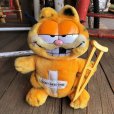 画像1: Vintage Dakin Garfield Plush Doll (T889) (1)