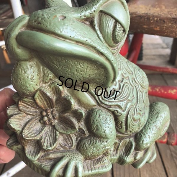 画像3: 60s Vintage Thinking Frog Plastic Bank (T983)