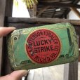 画像1: Vintage Lucky Strike Cigarette Tabacco Tin Can (B064) (1)