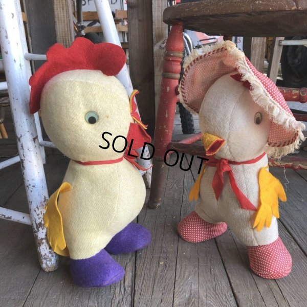 画像1: Vintage American Primitive Chicken Doll Set (B129)