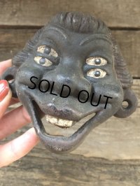 Vintage Drunk 4 Eyes Cast Iron Opener (B229)