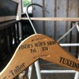 画像1: Vintage Antique Advertising Wood Hanger FISCH'S MEN'S SHOP (B245) (1)