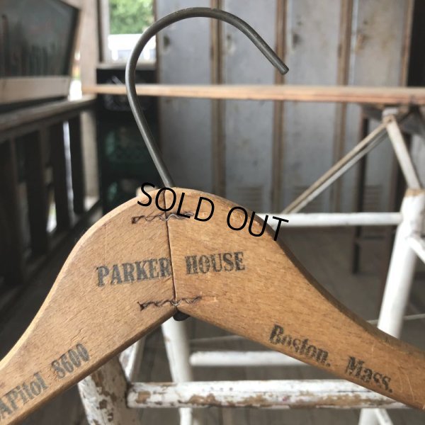 画像1: Vintage Antique Advertising Wood Hanger PARKER HOUSE (B257)