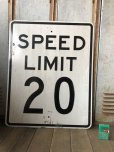 画像1: Vintage Road Sign SPEED LIMIT 20 (B293)  (1)