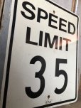 画像2: Vintage Road Sign SPEED LIMIT 35 (B322)  (2)