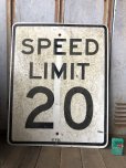 画像1: Vintage Road Sign SPEED LIMIT 20 (B294)  (1)