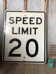 画像1: Vintage Road Sign SPEED LIMIT 20 (B287)  (1)