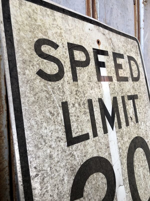 画像2: Vintage Road Sign SPEED LIMIT 20 (B294) 