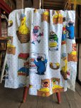 画像1: Vintage Sesame Street Fabric 100x76cm (B398) (1)