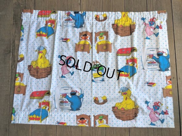 画像2: Vintage Sesame Street Fabric 100x76cm (B399)