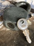 画像7: Vintage American Lock Co Series 10 Hardened Padlock (B402)