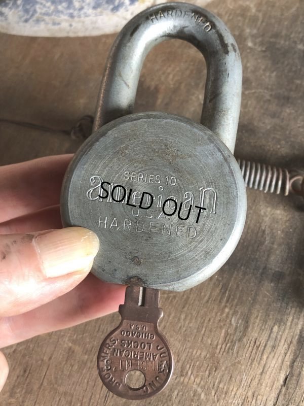 画像8: Vintage American Lock Co Series 10 Hardened Padlock (B403)