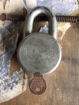 画像1: Vintage American Lock Co Series 10 Hardened Padlock (B403) (1)
