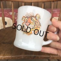 Vintage Fire King EXXON Esso Tiger D handle Mug (B414)