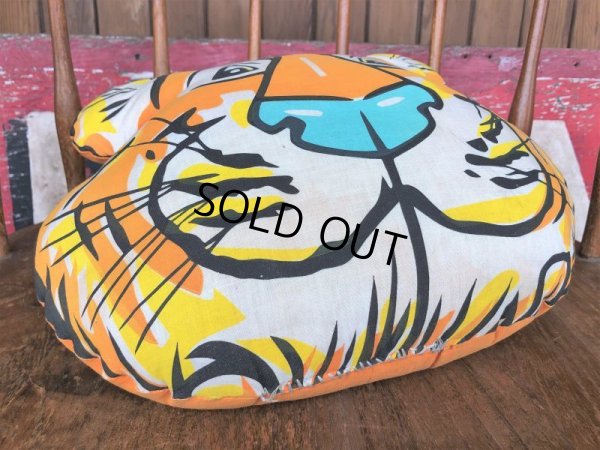 画像6: 60s Vintage Esso Exxon Friends Of The Tiger Pillow Cushion (B415)