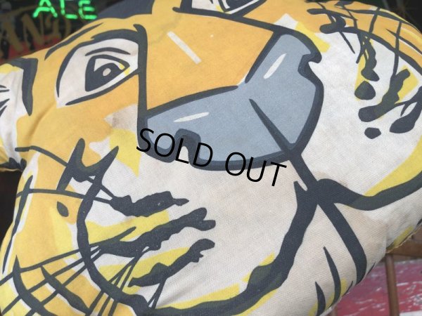 画像7: 60s Vintage Esso Exxon Friends Of The Tiger Pillow Cushion (B416)