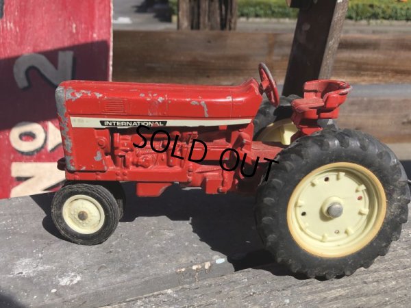 画像2: Vintage Ertl Die-Cast Tractor international (B422) 