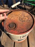 画像4: Vintage Mobil 5GL Motor Gas/Oil Can (B453)