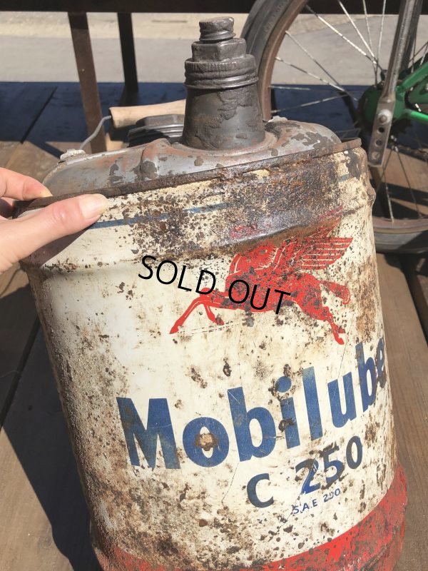 画像6: Vintage Mobil 5GL Motor Gas/Oil Can (B452) 