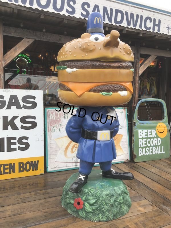 画像2: Vintage Mcdonald's Playland Officer Big Mac Police Statue (B466）