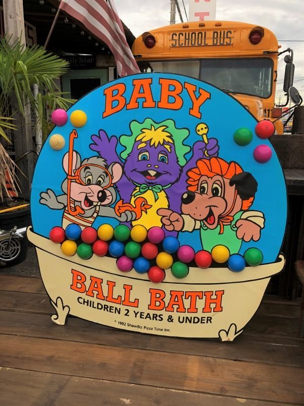 画像1: 【店舗引き取り限定】 90s ShowBiz Pizza Place BABY BALL BATH GAME Original Store Display (B486）