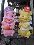 画像11: 60s Vintage Pig Baseball Player Plastic Blow Mold Bank (B494)