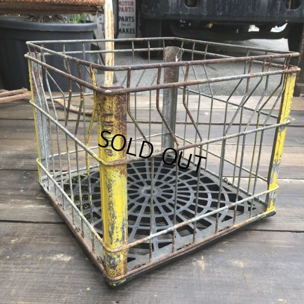 画像1: Vintage Wire Metal Milk Crate LUDWING (B519) 