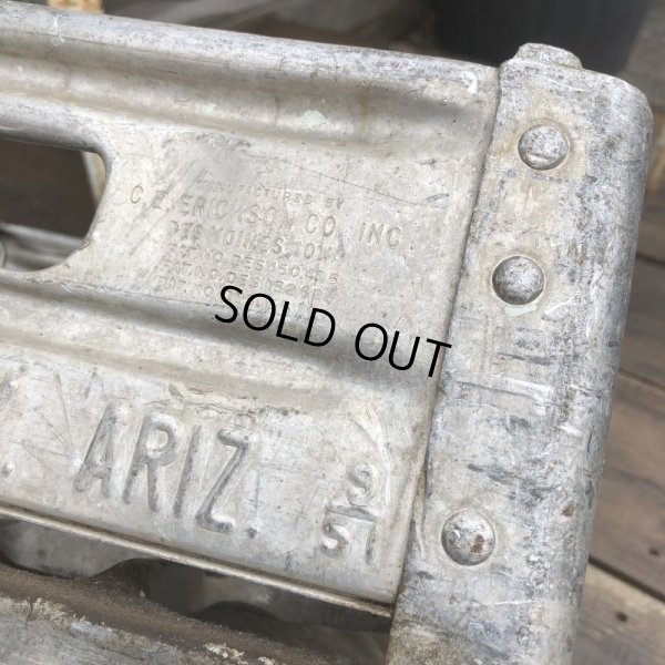 画像7: Vintage Metal Milk Crate (B515)