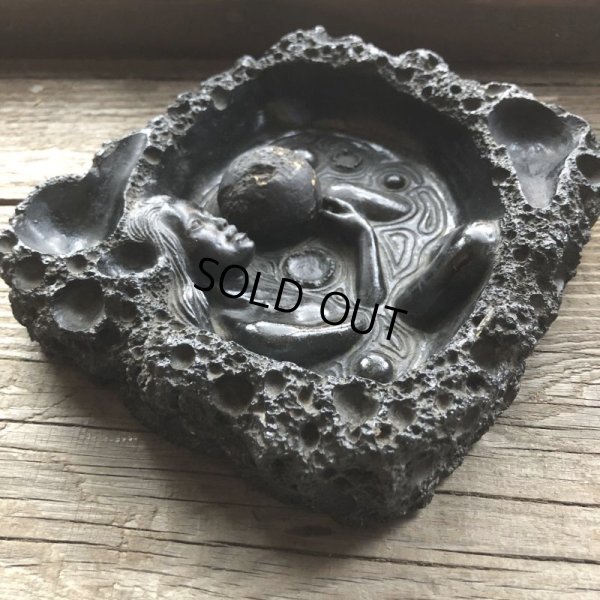 画像2: Vintage Hawaiiana Collectible Ashtray (B584)