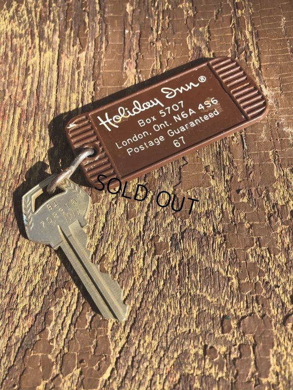 画像1: Vintage Motel Key Holiday Inn #1011 (B608)