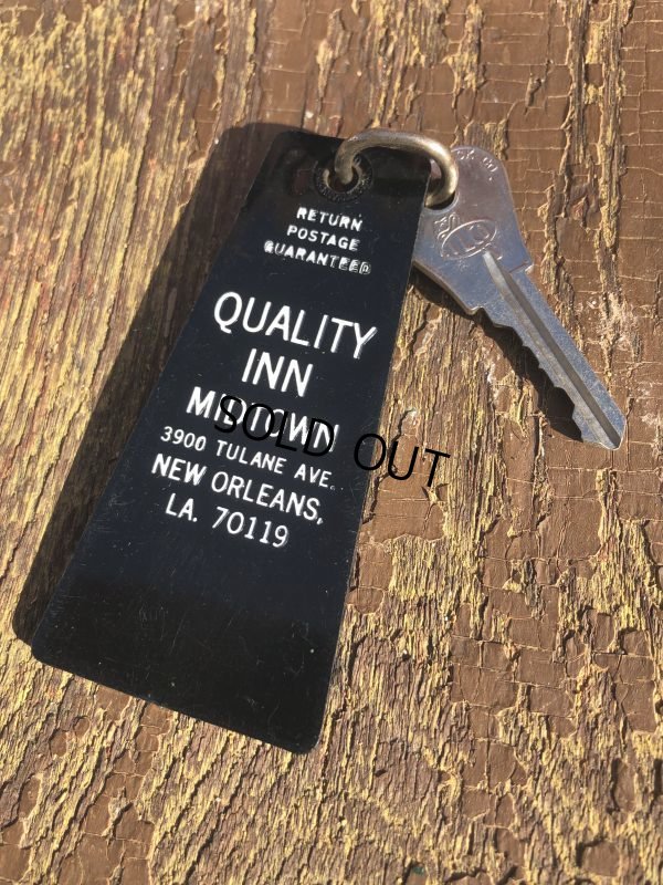 画像1: Vintage Motel Key Quality Inn #226 (B613)