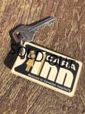 Vintage Motel Key Cara Inn #525 (B597)