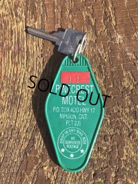  Vintage Motel Key Pinecrest #11 (B604)