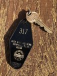 画像2:  Vintage Motel Key Trave Lodge #317 (B605) (2)