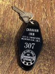 画像1: Vintage Motel Key Caravan Inn #307 (B611) (1)