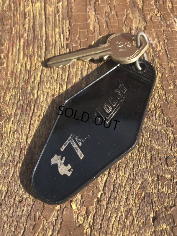 画像1:  Vintage Motel Key Trave Lodge #317 (B605)