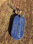 画像3: Vintage Motel Key Hotel Universal #220 (B592) (3)