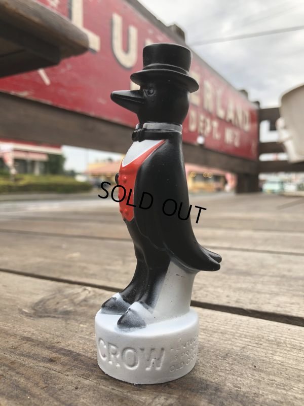 画像5: Vintage OLD CROW Kentucky Whiskey Vinyl Statue Small Size (T626)