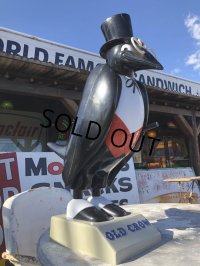 Vintage OLD CROW Kentucky Whiskey Store Display Statue (T655)